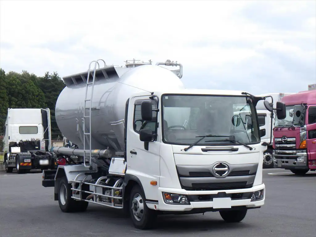 日野 レンジャー 中型/増トン タンク車 バルク 2KG-FC2ABAの中古トラック画像2