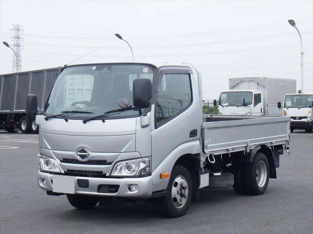 日野 デュトロ 小型 平ボディ 2RG-XZU605M R3の中古トラック画像1