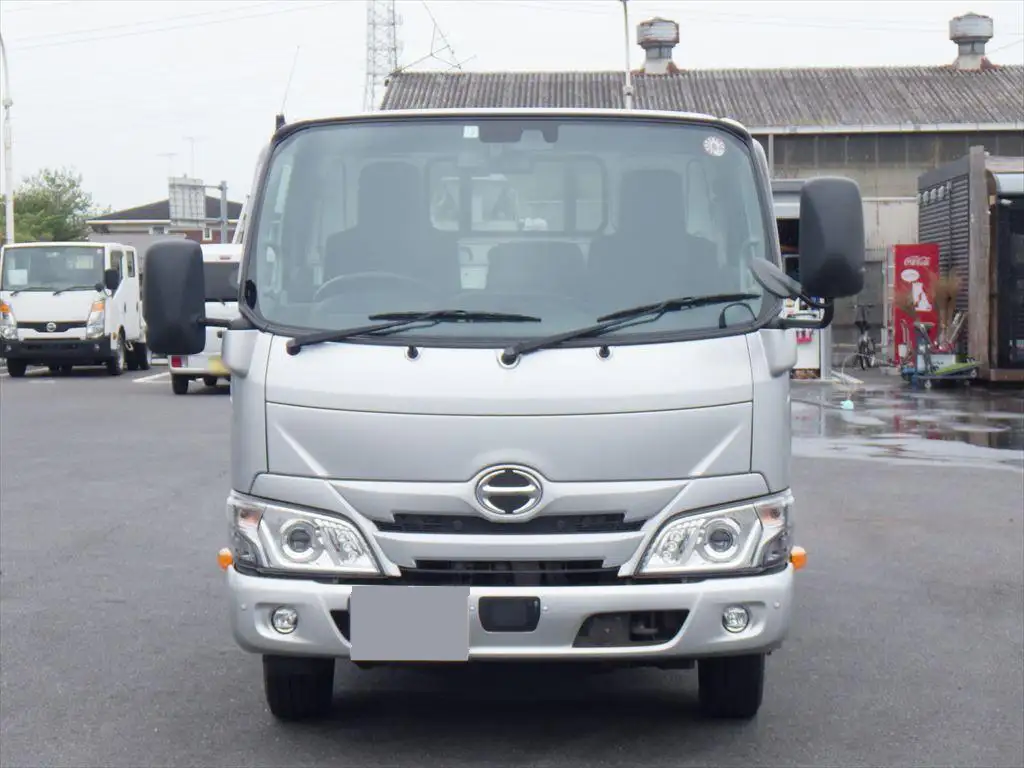 日野 デュトロ 小型 平ボディ 2RG-XZU605M R3の中古トラック画像2