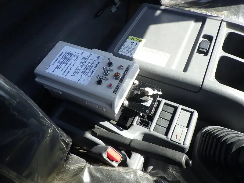 いすゞ フォワード 中型/増トン タンク車 散水車 TKG-FRR90S1の中古トラック画像12