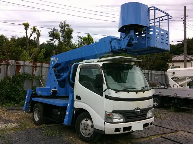日野 デュトロ 小型 高所・建柱車 高所作業車 BDG-XZU304Eの中古トラック画像2