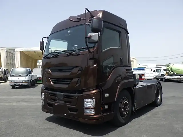 いすゞ ギガ 大型 トラクター ハイルーフ 1デフの中古トラック画像1