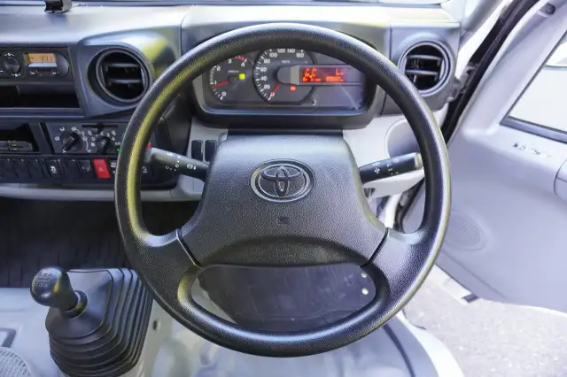トヨタ トヨエース 小型 平ボディ パワーゲート 床鉄板の中古トラック画像12