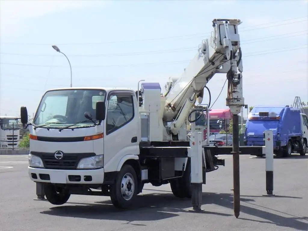 日野 デュトロ 小型 高所・建柱車 建柱車 BDG-XZU354Eの中古トラック画像1