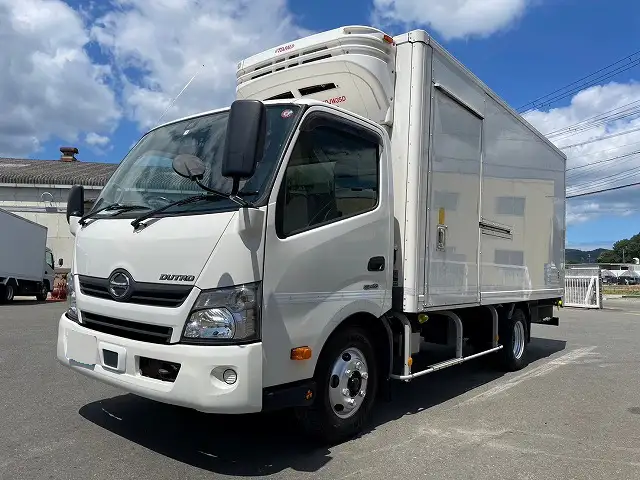 日野 デュトロ 小型 冷凍冷蔵 中温 2エバの中古トラック画像1