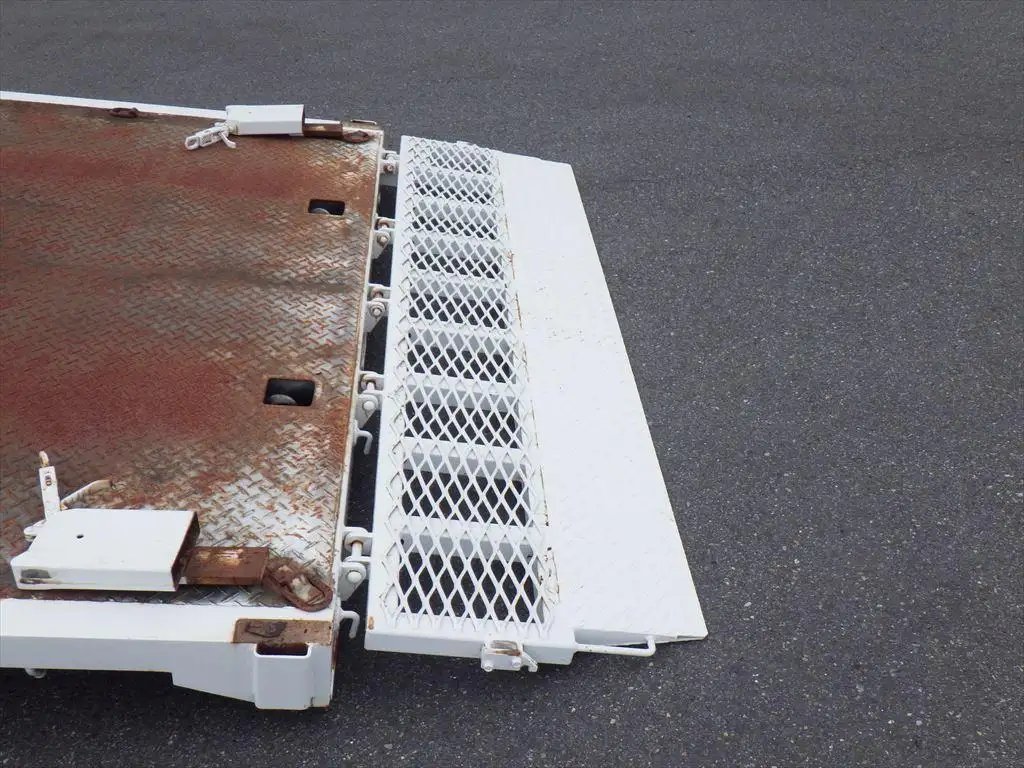 三菱 ファイター 中型/増トン 車両重機運搬 ウインチ ベッドの中古トラック画像11
