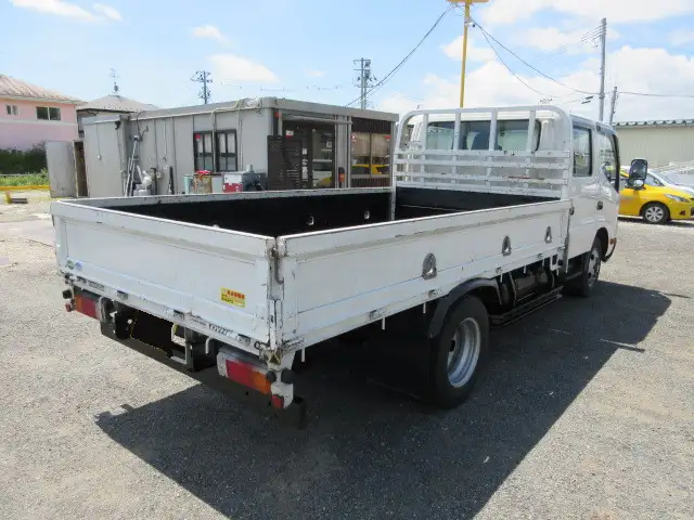 トヨタ ダイナ 小型 平ボディ Wキャブ TKG-XZU655の中古トラック画像3