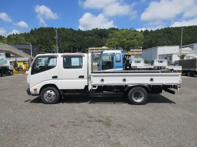 トヨタ ダイナ 小型 平ボディ Wキャブ TKG-XZU655の中古トラック画像6