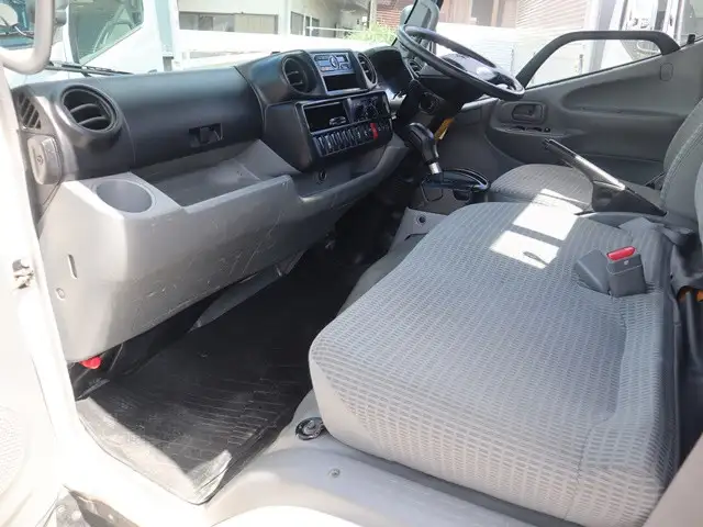トヨタ ダイナ 小型 平ボディ TPG-XZU605 H31/R1の中古トラック画像12
