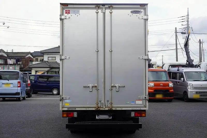トヨタ トヨエース 小型 アルミバン TKG-XZU605 H29の中古トラック画像3