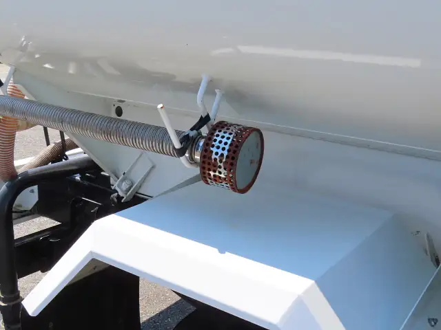 日野 レンジャー 中型/増トン タンク車 散水車 2KG-FC2ABAの中古トラック画像10