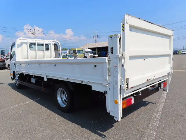日野 デュトロ 小型 平ボディ パワーゲート 床鉄板の中古トラック画像5