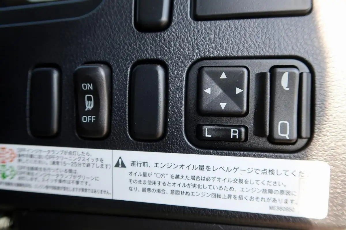 三菱 ファイター 中型/増トン 車両重機運搬 4段クレーン ラジコンの中古トラック画像12