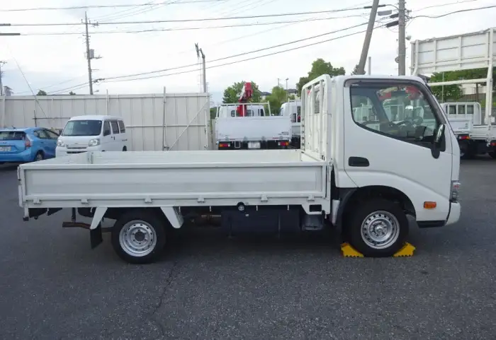 トヨタ トヨエース 小型 平ボディ 幌 床鉄板の中古トラック画像3