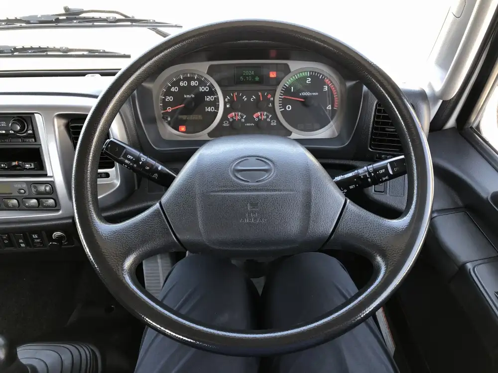 日野 レンジャー 中型/増トン 平ボディ ベッド TKG-FD7JGAAの中古トラック画像12