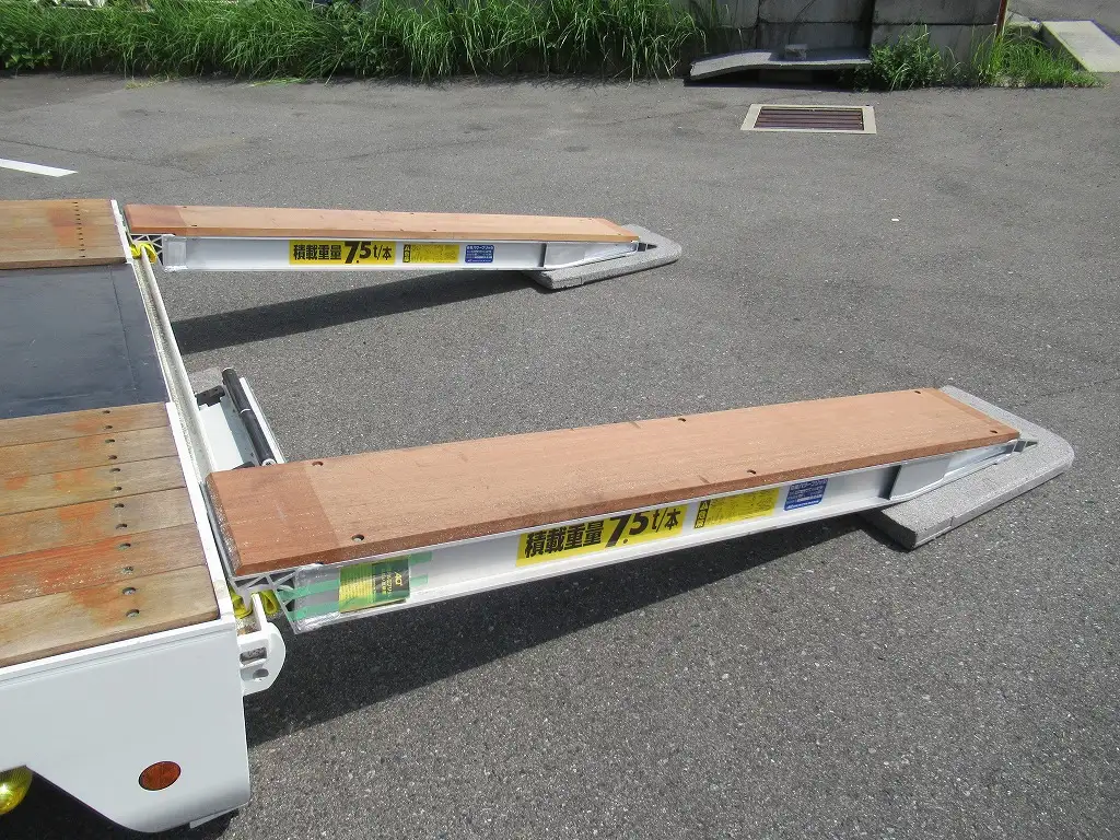 いすゞ ギガ 大型 車両重機運搬 ウインチ ベッドの中古トラック画像8