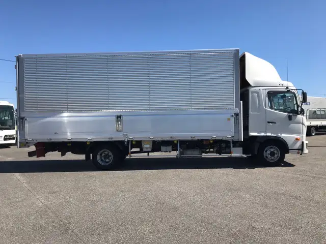 日野 レンジャー 中型/増トン ウイング ベッド 2KG-FD2ABAの中古トラック画像2
