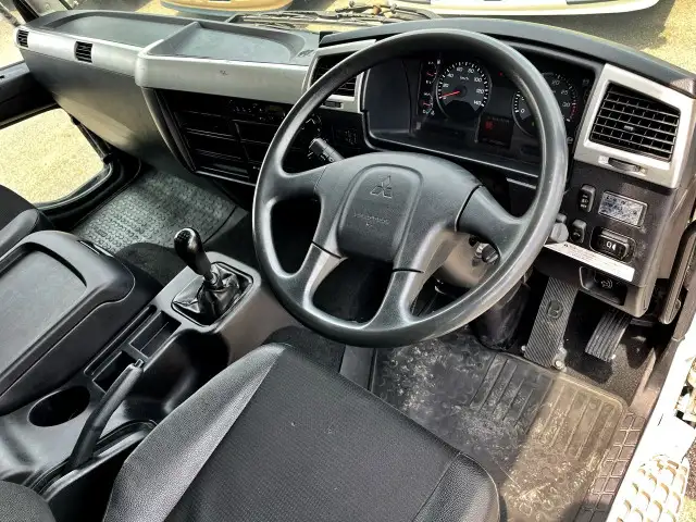 三菱 ファイター 中型/増トン ウイング ベッド 2KG-FK61Fの中古トラック画像10