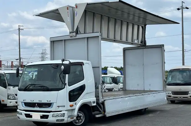 三菱 ファイター 中型/増トン ウイング ベッド 2KG-FK61F｜画像1