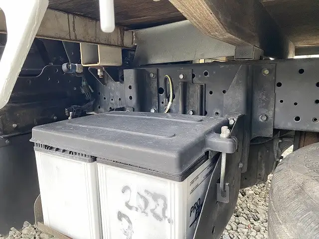 いすゞ エルフ 小型 平ボディ PB-NKR81A H19の中古トラック画像11