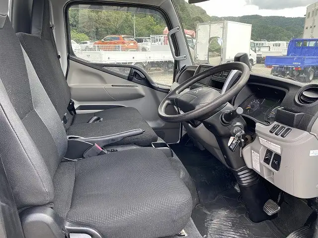 三菱 キャンター 小型 平ボディ TPG-FEA50 H31/R1の中古トラック画像7