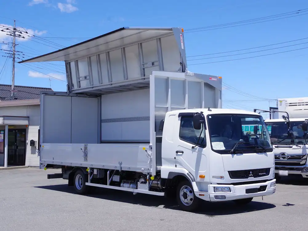 三菱 ファイター 中型/増トン ウイング エアサス ベッドの中古トラック画像4