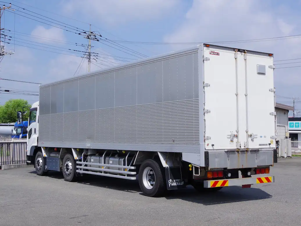 いすゞ ギガ 大型 アルミバン エアサス QKG-CYE77BZの中古トラック画像5