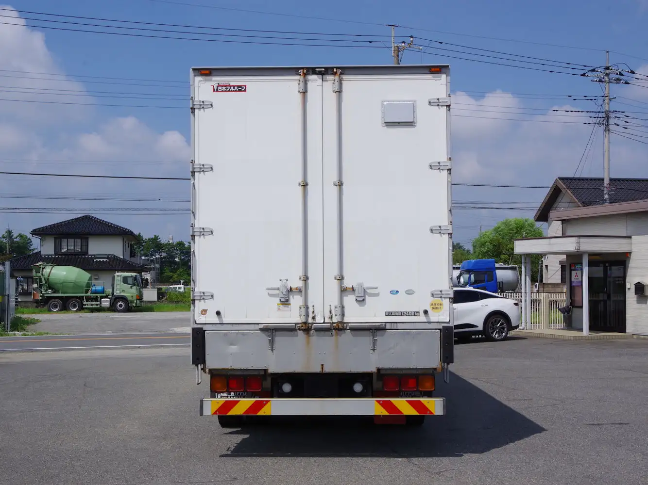 いすゞ ギガ 大型 アルミバン エアサス QKG-CYE77BZの中古トラック画像4