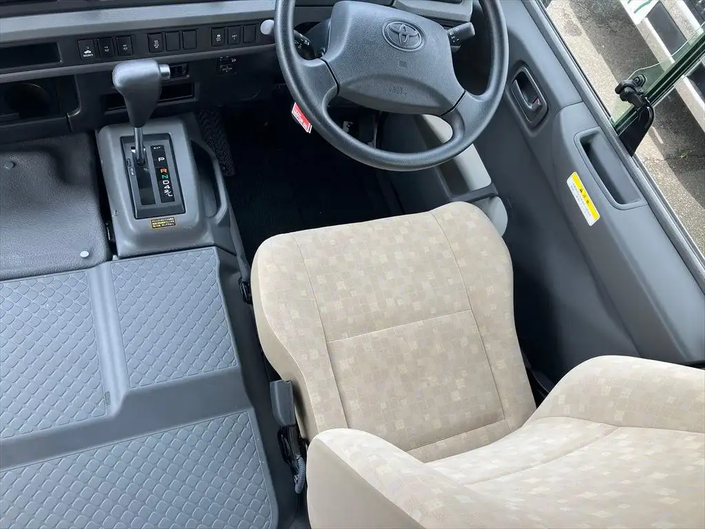 トヨタ コースター 小型 バス マイクロバス SKG-XZB60の中古トラック画像8