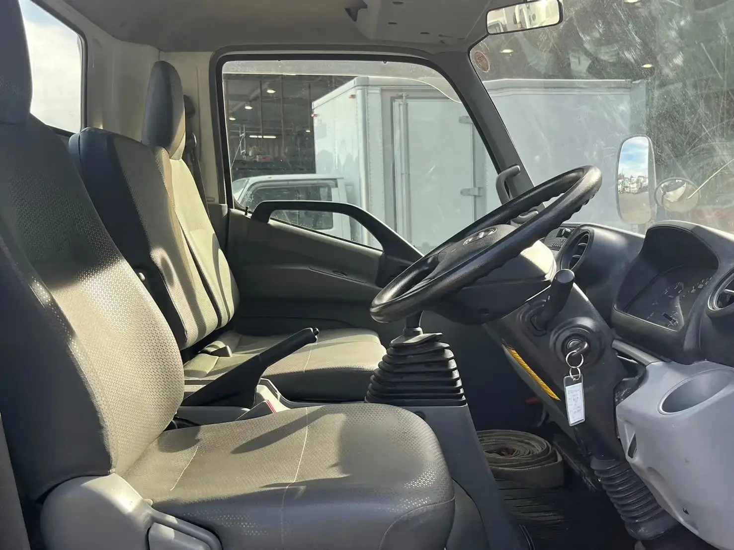 日野 デュトロ 小型 タンク車 散水車 TKG-XZU700Xの中古トラック画像12