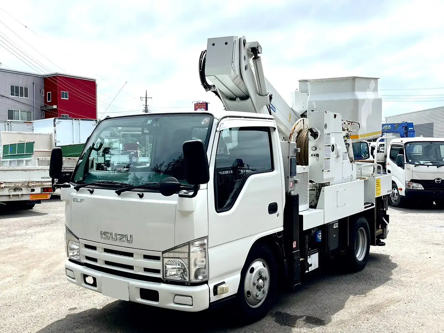 いすゞ エルフ 小型 高所・建柱車 高所作業車 電工仕様 の中古トラック【車両No.171975】