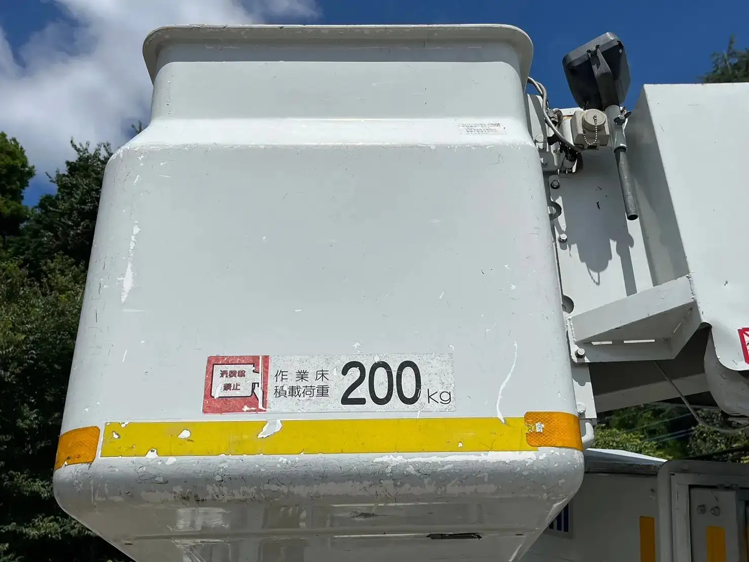 いすゞ エルフ 小型 高所・建柱車 高所作業車 電工仕様の中古トラック画像6