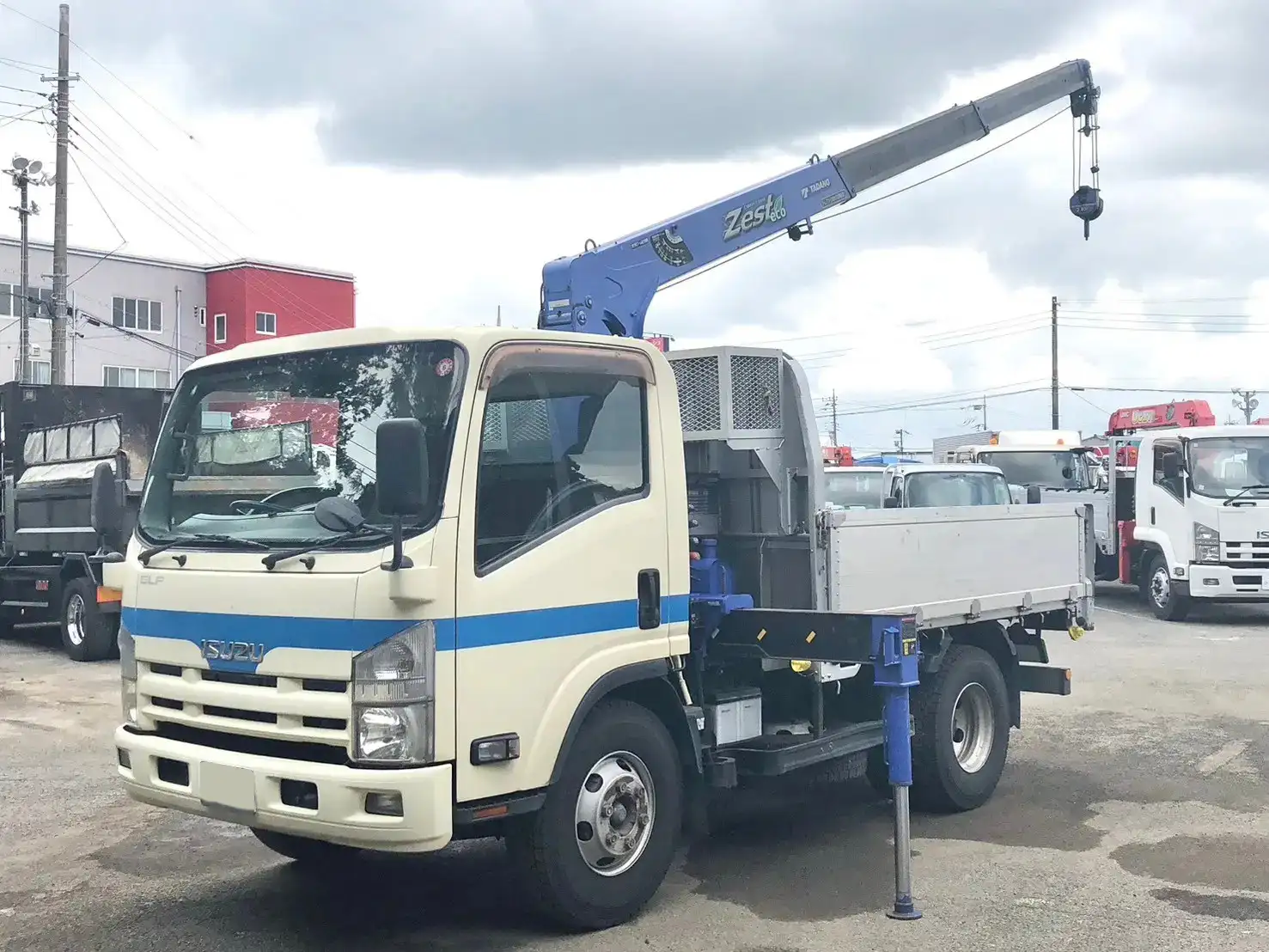 いすゞ エルフ 小型 クレーン付 アルミブロック 3段の中古トラック画像1