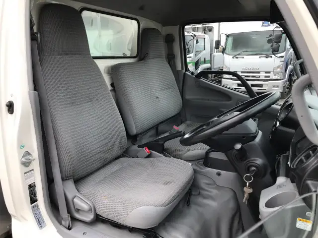 トヨタ トヨエース 小型 アルミバン サイドドア TKG-XZC605の中古トラック画像8