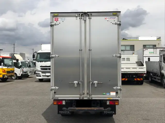 トヨタ トヨエース 小型 アルミバン サイドドア TKG-XZC605の中古トラック画像3