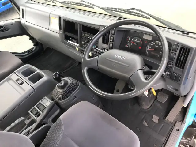 いすゞ フォワード 中型/増トン 平ボディ 床鉄板 SKG-FRR90S1の中古トラック画像9