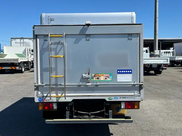 いすゞ エルフ 小型 アルミバン ボトルカー サイドドアの中古トラック画像3