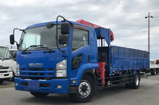 いすゞ フォワード 中型/増トン クレーン付 3段 ラジコン｜画像1