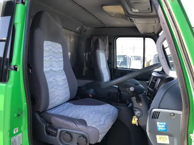 日産UD コンドル 中型/増トン 平ボディ パワーゲート 床鉄板の中古トラック画像10