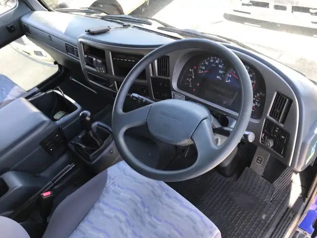 日産UD コンドル 中型/増トン 平ボディ パワーゲート 床鉄板の中古トラック画像11