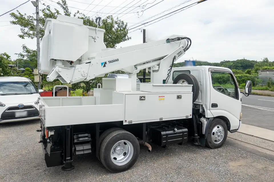 日野 デュトロ 小型 高所・建柱車 高所作業車 電工仕様の中古トラック画像2