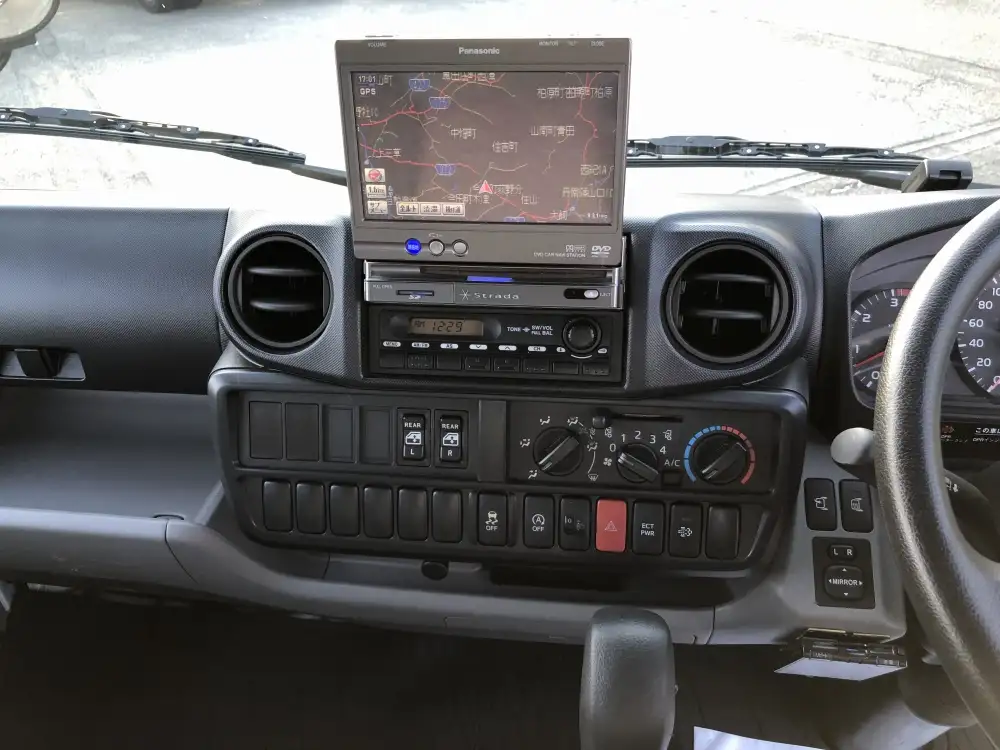 トヨタ ダイナ 小型 平ボディ Wキャブ TKG-XZU605の中古トラック画像12