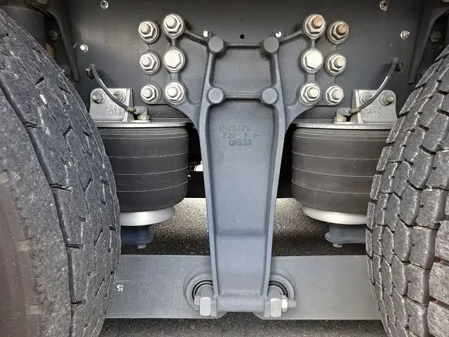 いすゞ ギガ 大型 ウイング ハイルーフ エアサスの中古トラック画像19