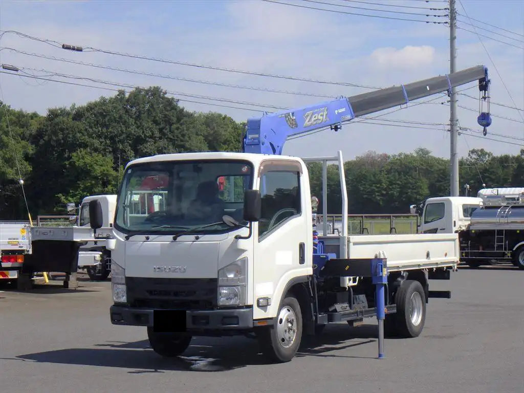 いすゞ エルフ 小型 クレーン付 4段 ラジコンの中古トラック画像1