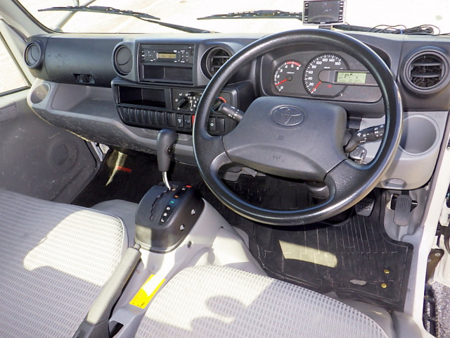 トヨタ ダイナ 小型 平ボディ QDF-KDY231 H31/R1の中古トラック画像9