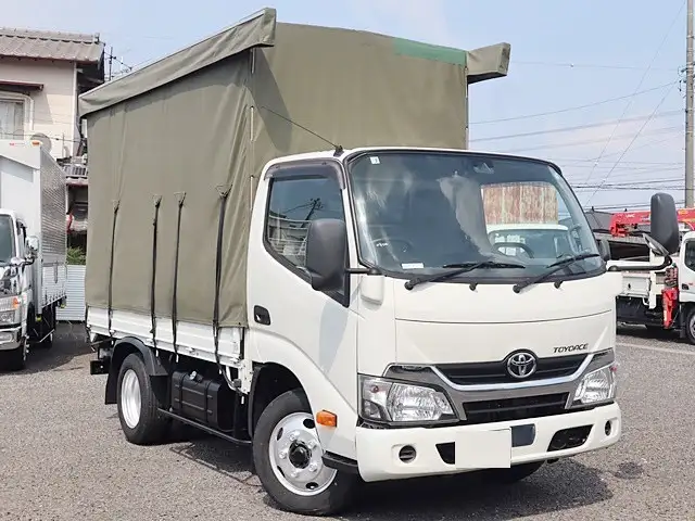 トヨタ トヨエース 小型 平ボディ 幌 TKG-XZU605の中古トラック画像2