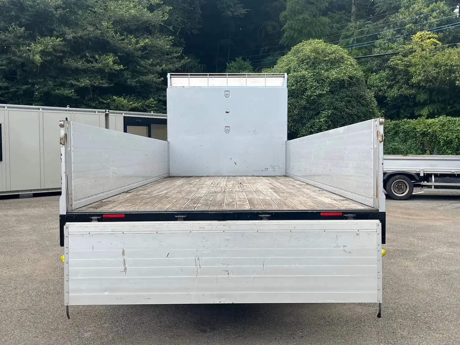 三菱 ファイター 中型/増トン 平ボディ アルミブロック ベッドの中古トラック画像6