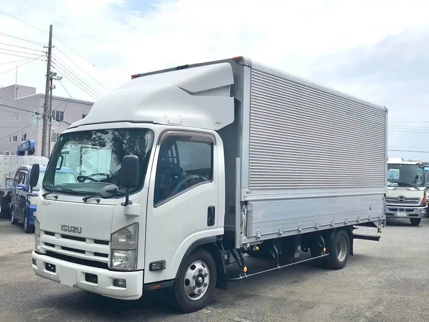 いすゞ エルフ 小型 ウイング TKG-NPR85AN H26 の中古トラック【車両No.172342】