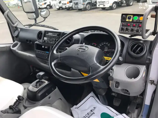 日野 デュトロ 小型 パッカー車 プレス式 TQG-XKU600Xの中古トラック画像12