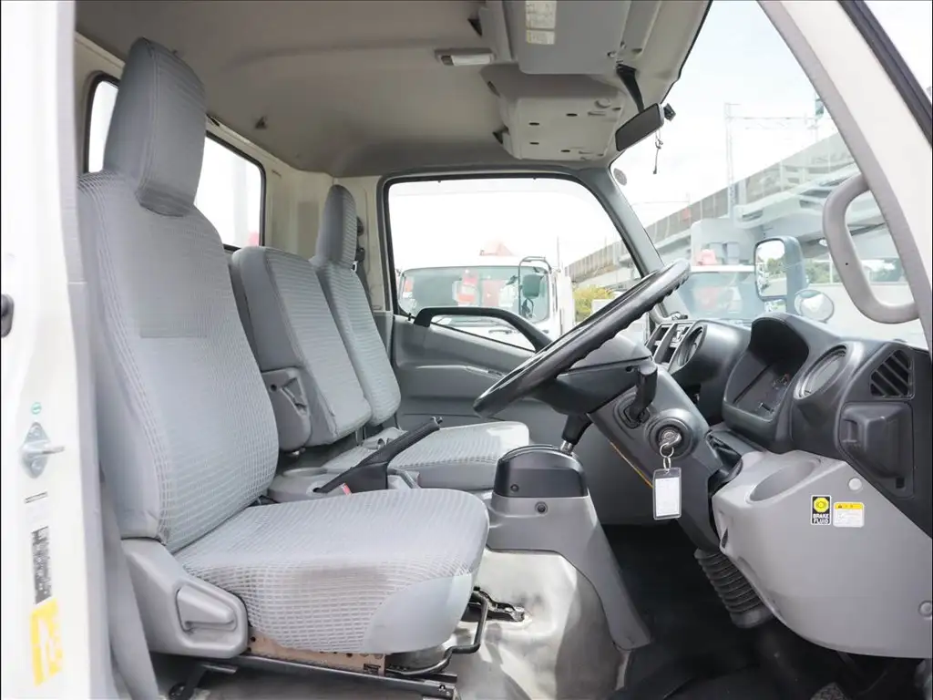 トヨタ ダイナ 小型 平ボディ TPG-XZC710 H30の中古トラック画像9